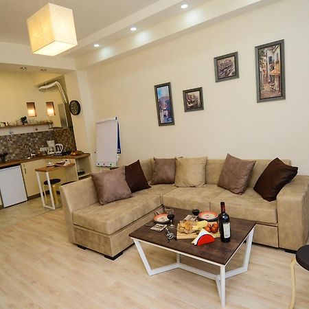 B-Lax Apartment Tbilisi Luaran gambar